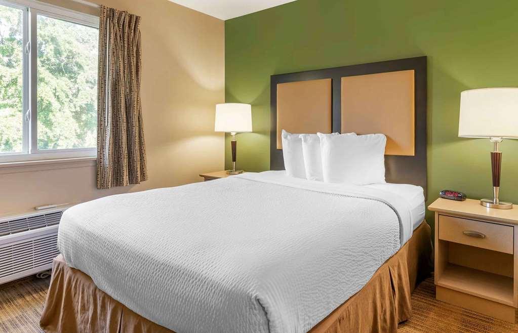 Extended Stay America Select Suites - Greenville - Haywood Mall Room photo