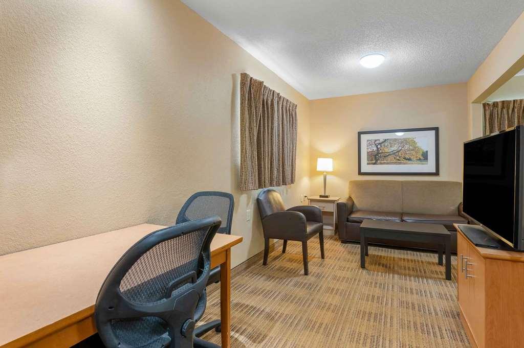 Extended Stay America Select Suites - Greenville - Haywood Mall Room photo