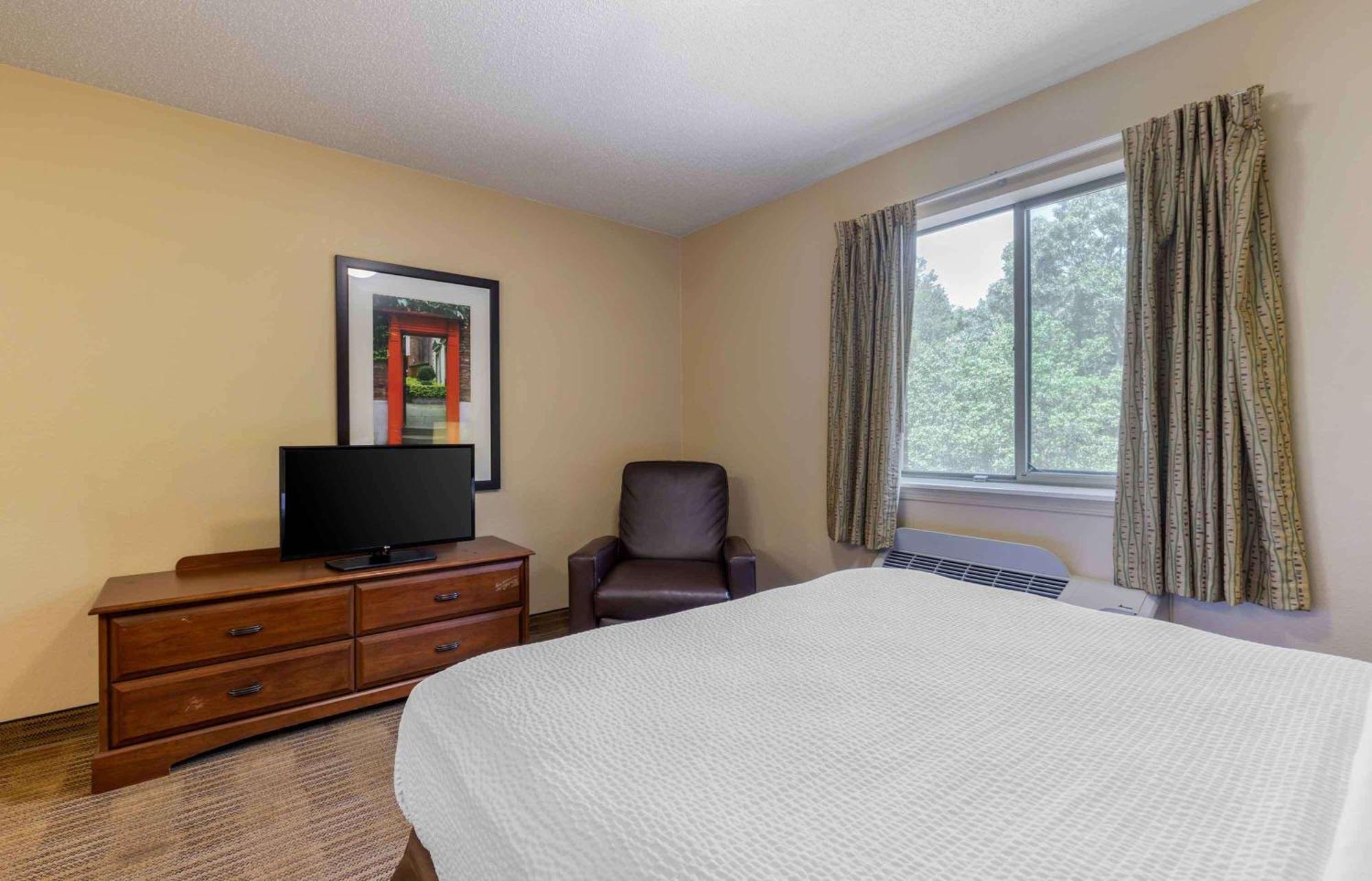 Extended Stay America Select Suites - Greenville - Haywood Mall Exterior photo