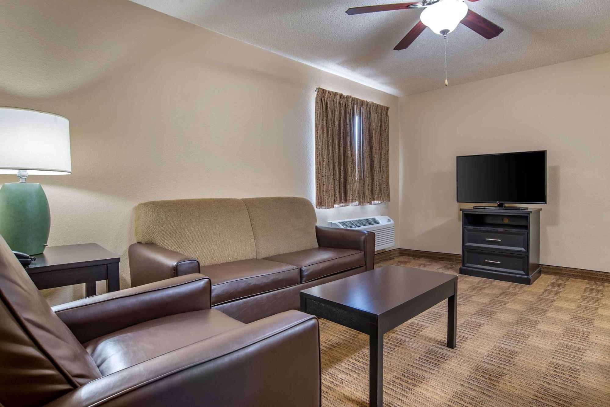 Extended Stay America Select Suites - Greenville - Haywood Mall Exterior photo